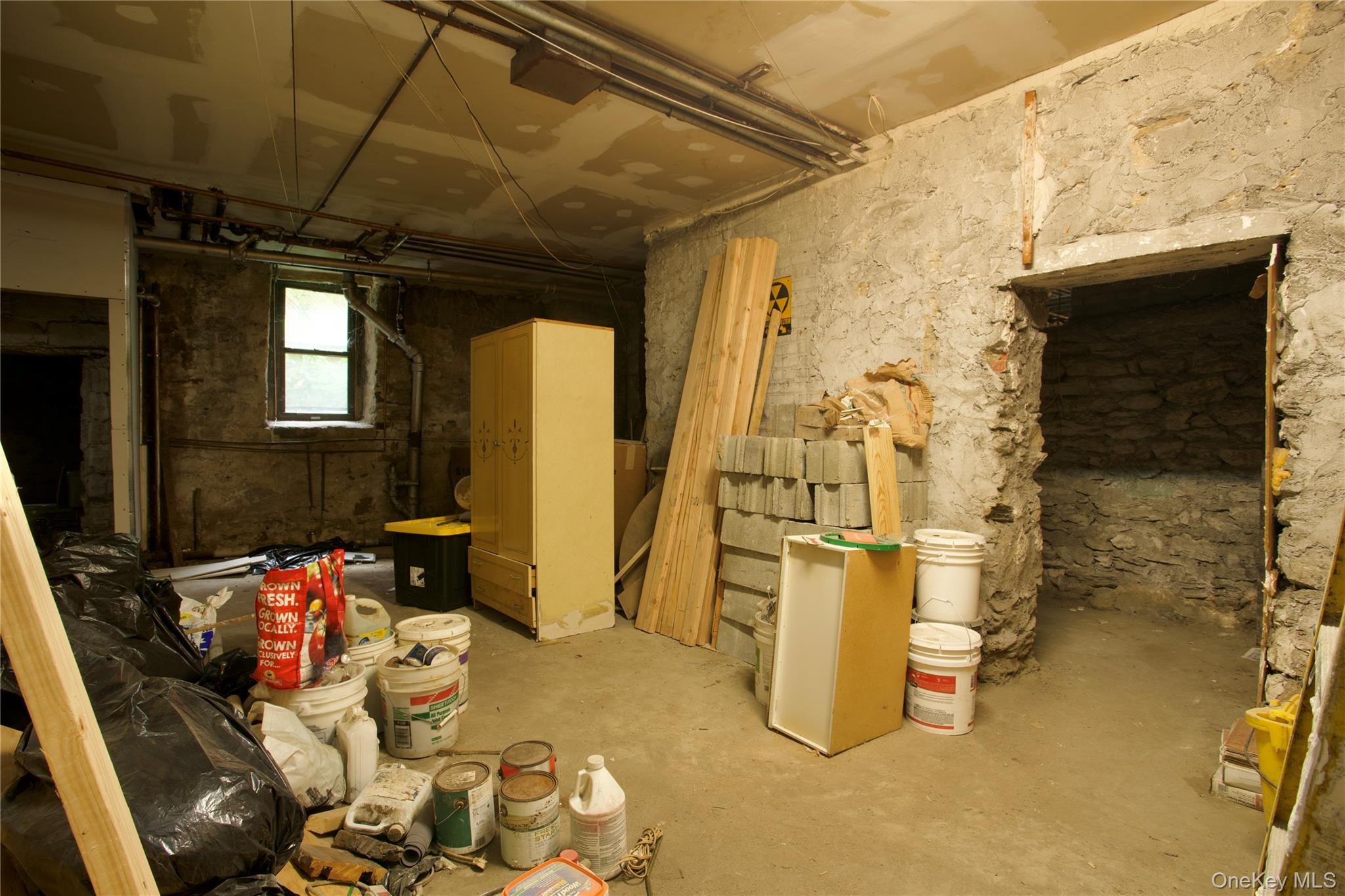 Single Family Bronxwood  Bronx, NY 10469, MLS-913219-23