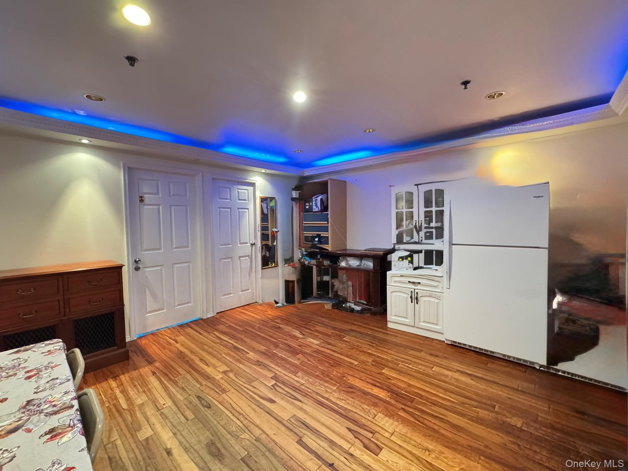 Condo 39th  Queens, NY 11368, MLS-913223-4