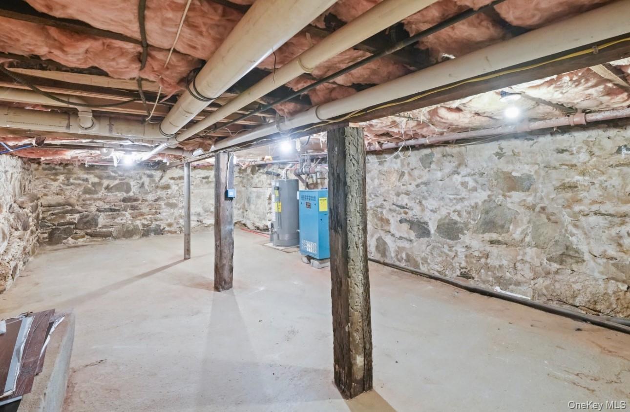 Single Family Edgar Place  Westchester County, NY 10573, MLS-913226-18