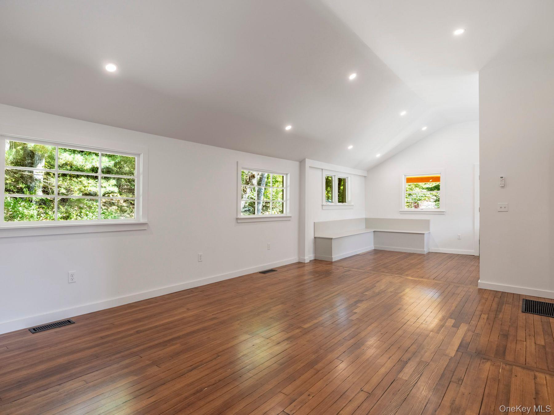 Single Family Trails End Ulster County, NY 12446, MLS-913296-12