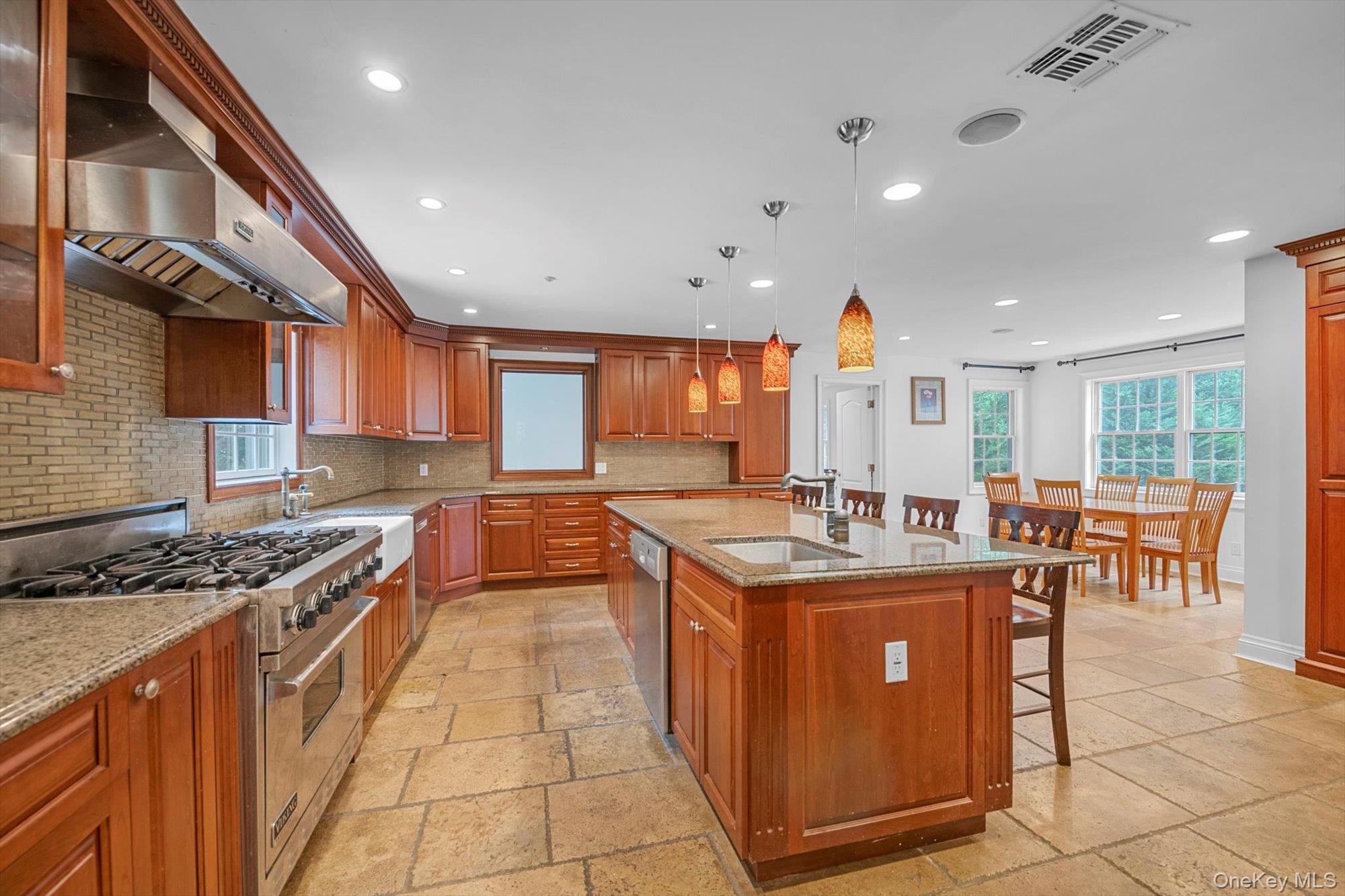 Single Family Arleigh Nassau County, NY 11021, MLS-913298-11