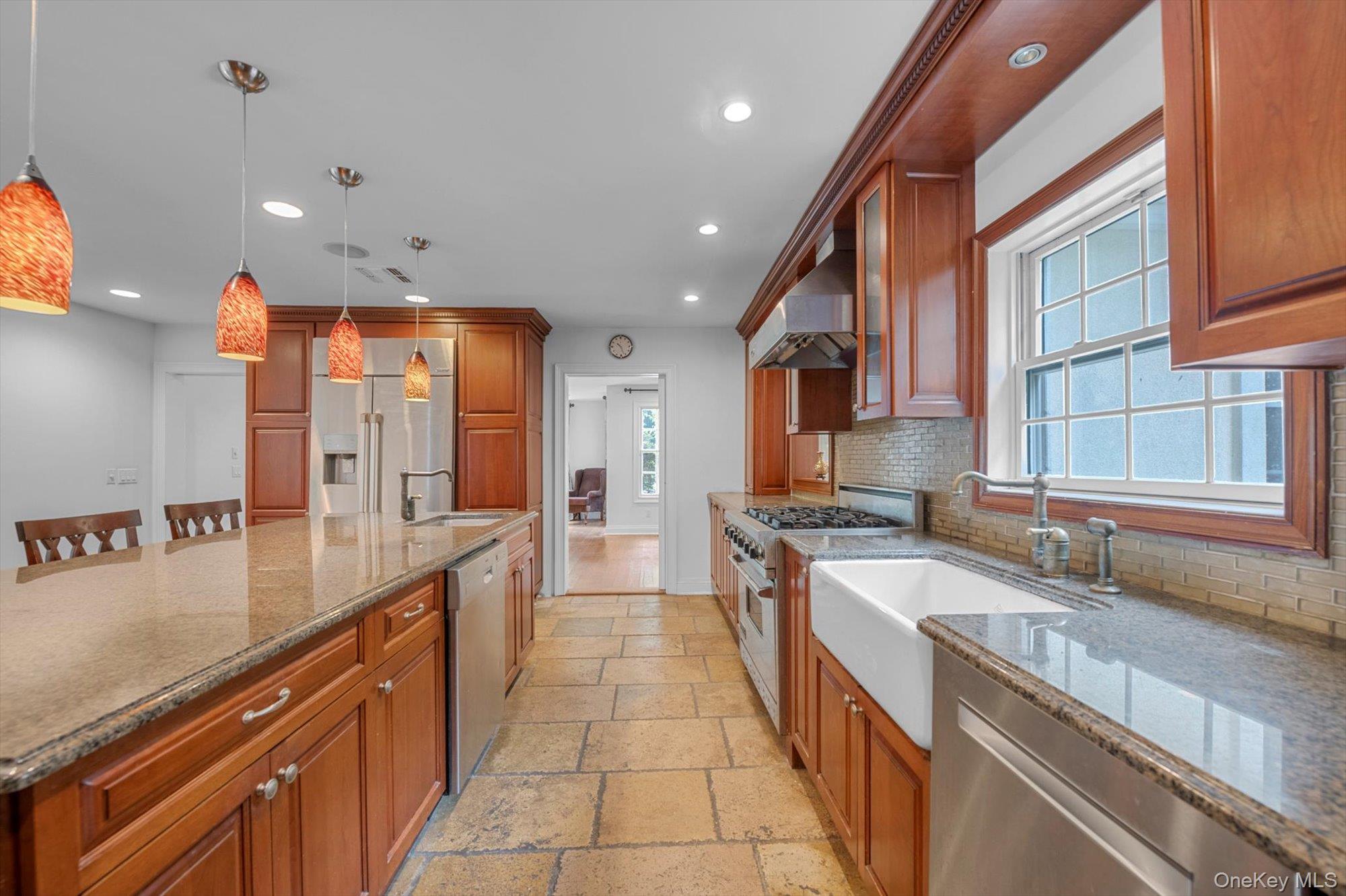 Single Family Arleigh Nassau County, NY 11021, MLS-913298-14