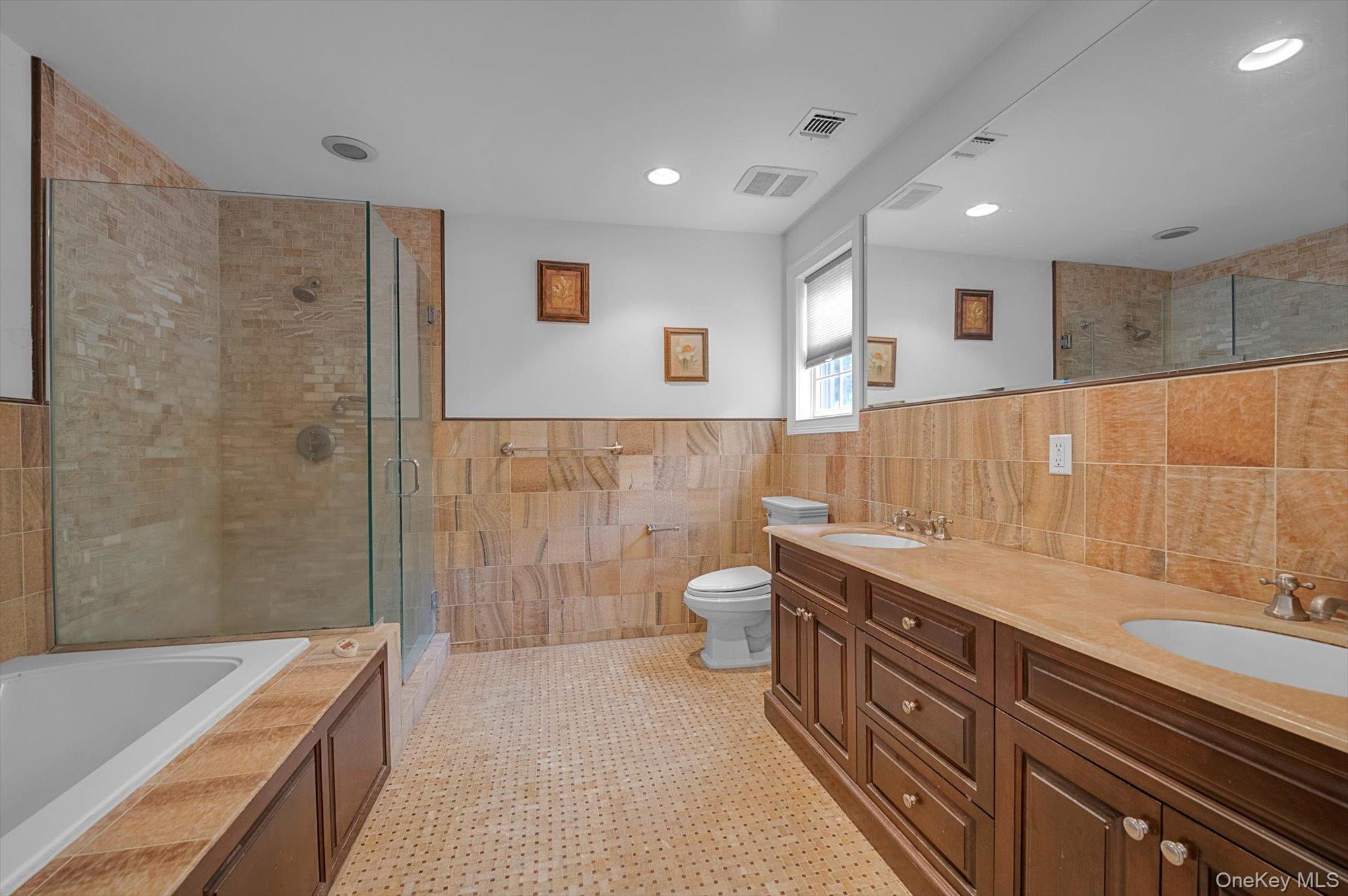 Single Family Arleigh Nassau County, NY 11021, MLS-913298-21