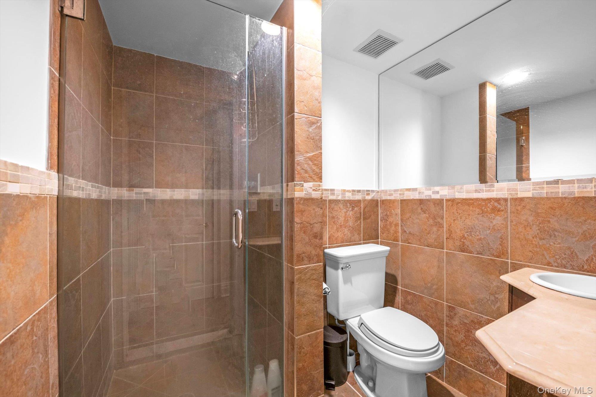 Single Family Arleigh Nassau County, NY 11021, MLS-913298-31