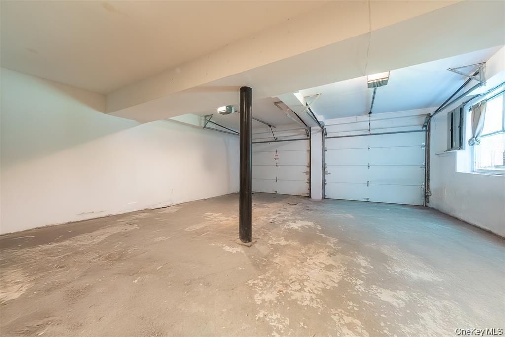 Single Family Arleigh  Nassau County, NY 11021, MLS-913298-37