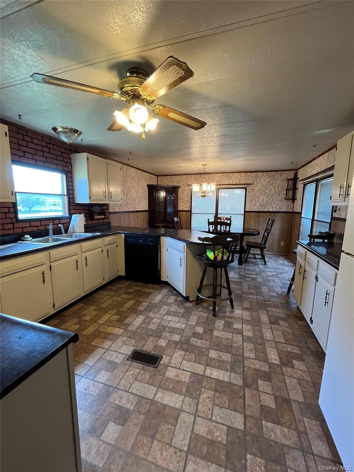 Single Family Park Drive  Dutchess County, NY 12522, MLS-913302-4