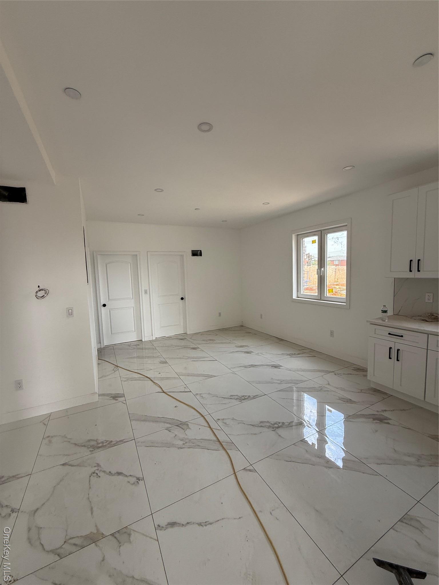 Single Family 125th  Queens, NY 11356, MLS-913322-2