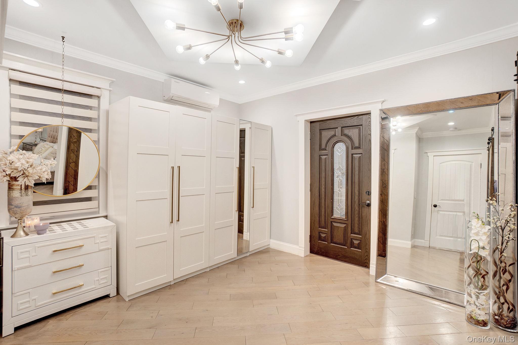 Single Family Hoffman  Nassau County, NY 11580, MLS-913329-17