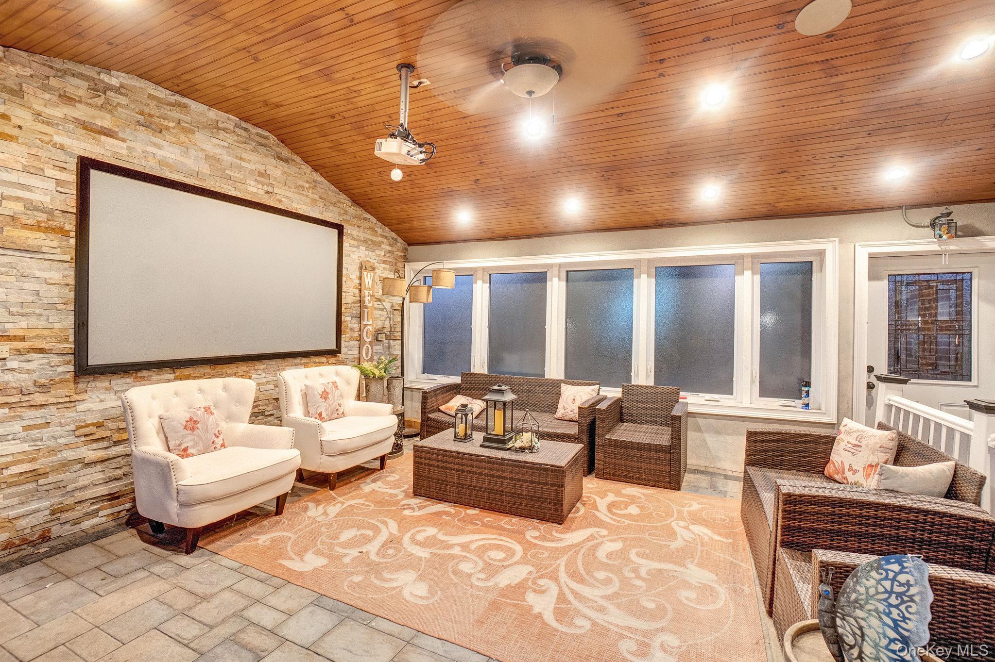 Single Family Hoffman  Nassau County, NY 11580, MLS-913329-34