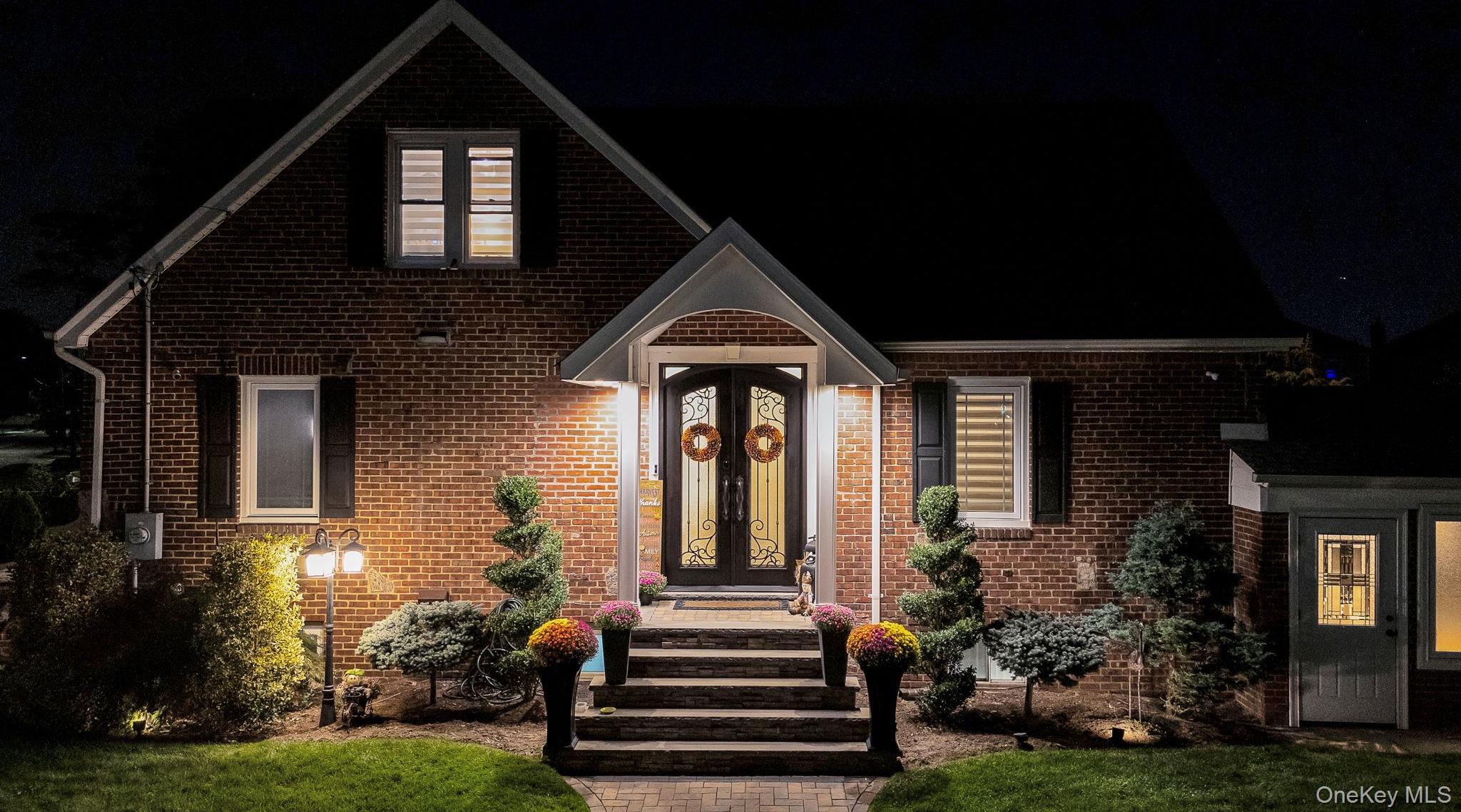 Single Family Hoffman  Nassau County, NY 11580, MLS-913329-45