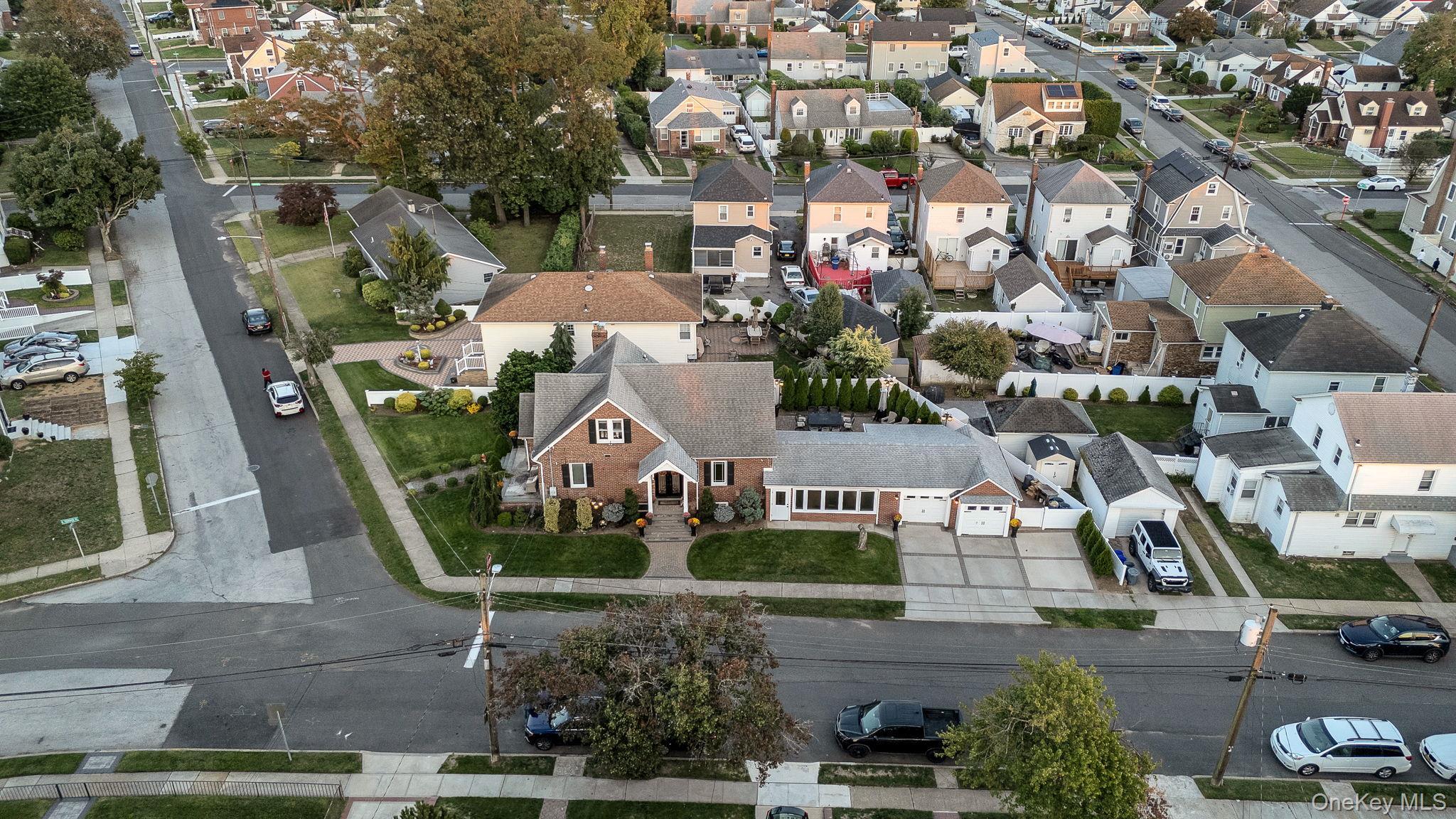 Single Family Hoffman  Nassau County, NY 11580, MLS-913329-49