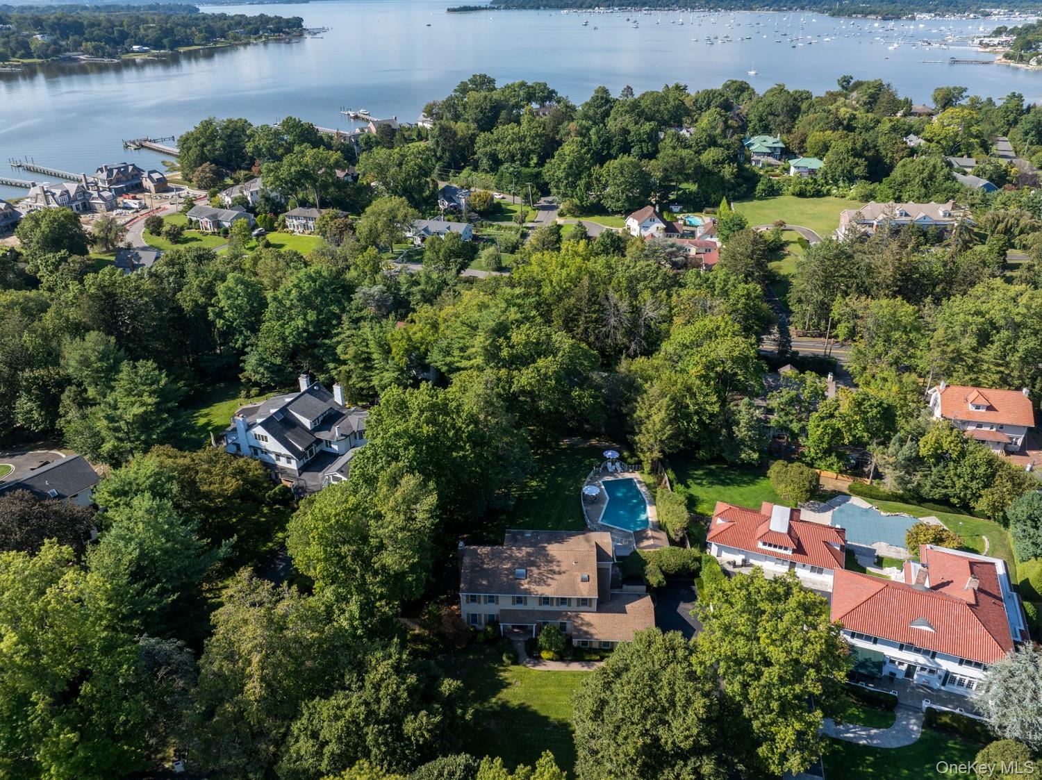 Single Family North Nassau County, NY 11030, MLS-913339-18