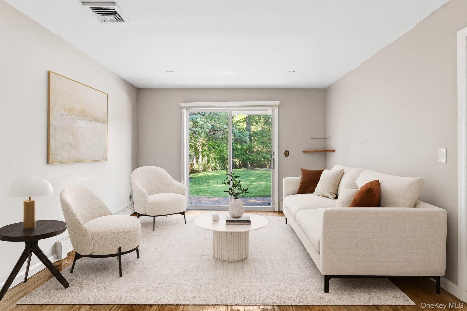 Single Family North Nassau County, NY 11030, MLS-913339-8