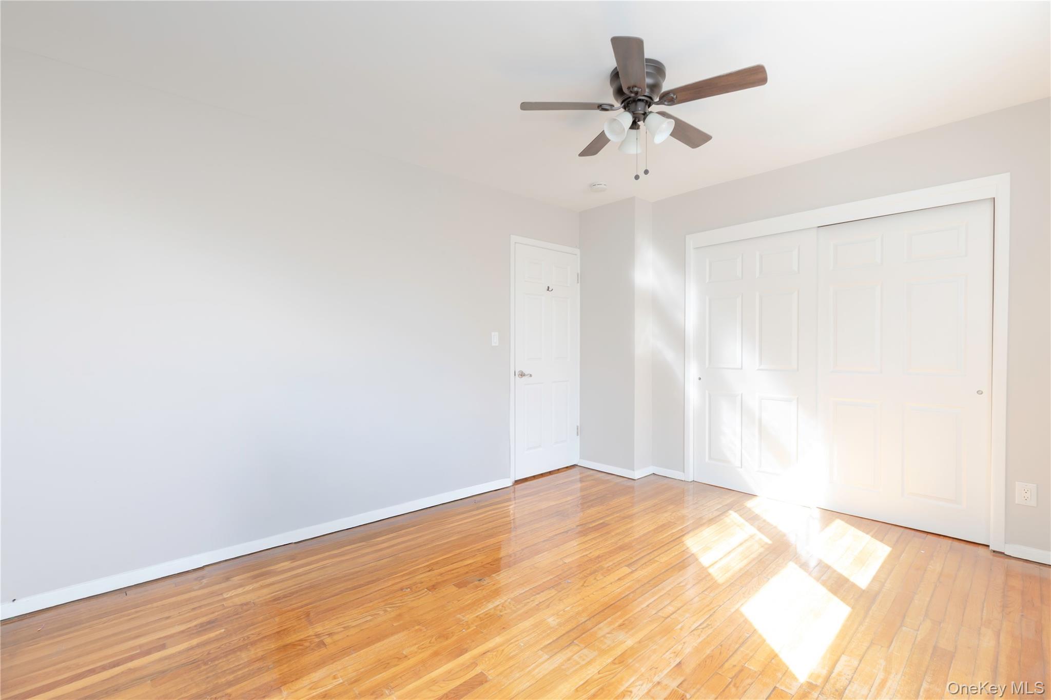 Single Family Ditmars Bronx, NY 10464, MLS-913352-17