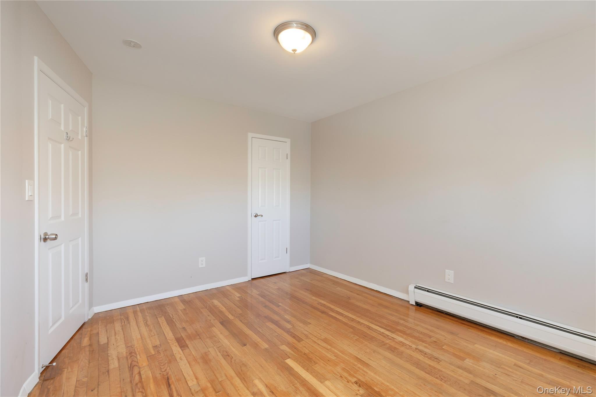 Single Family Ditmars Bronx, NY 10464, MLS-913352-21