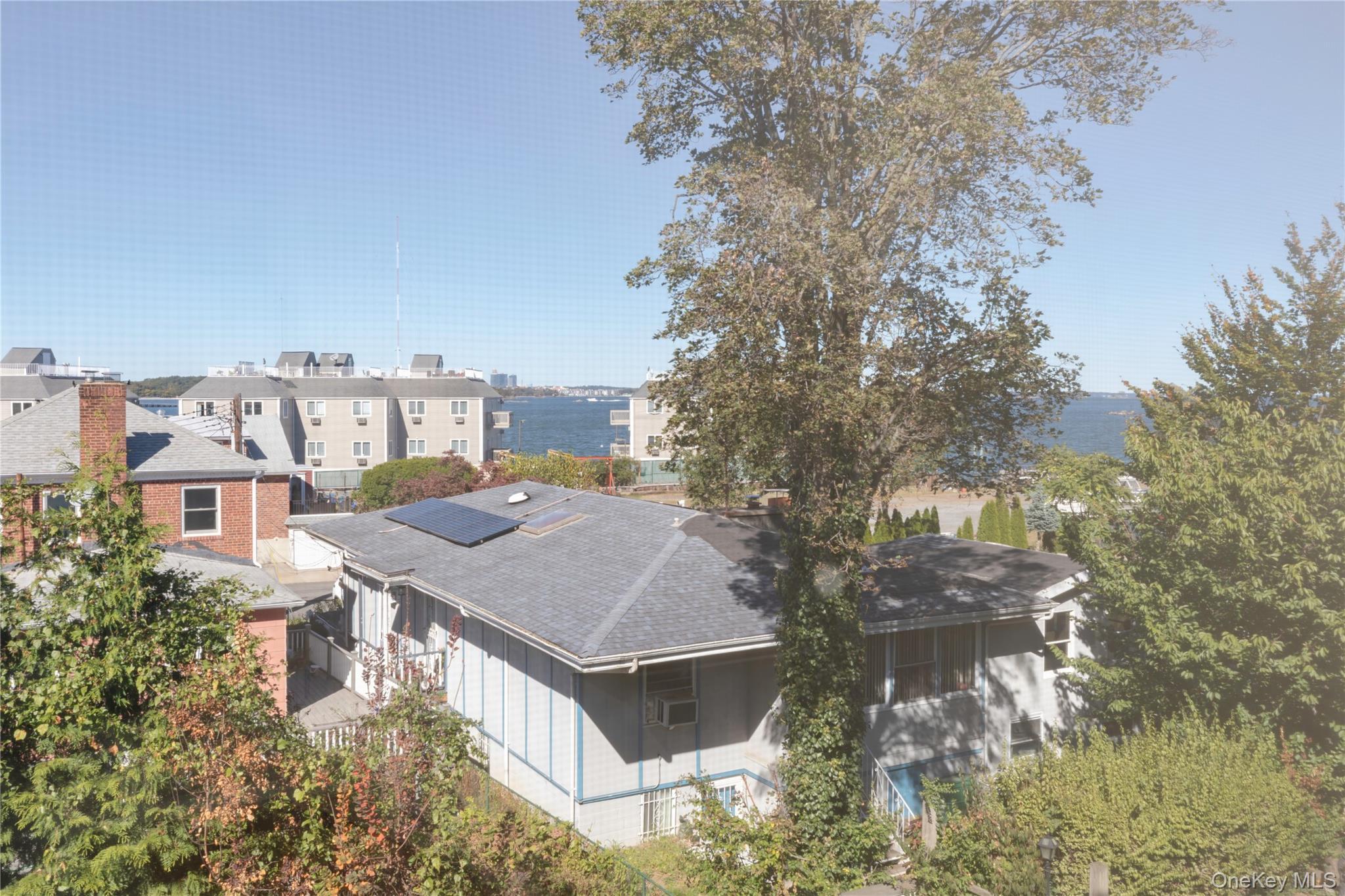 Single Family Ditmars Bronx, NY 10464, MLS-913352-24