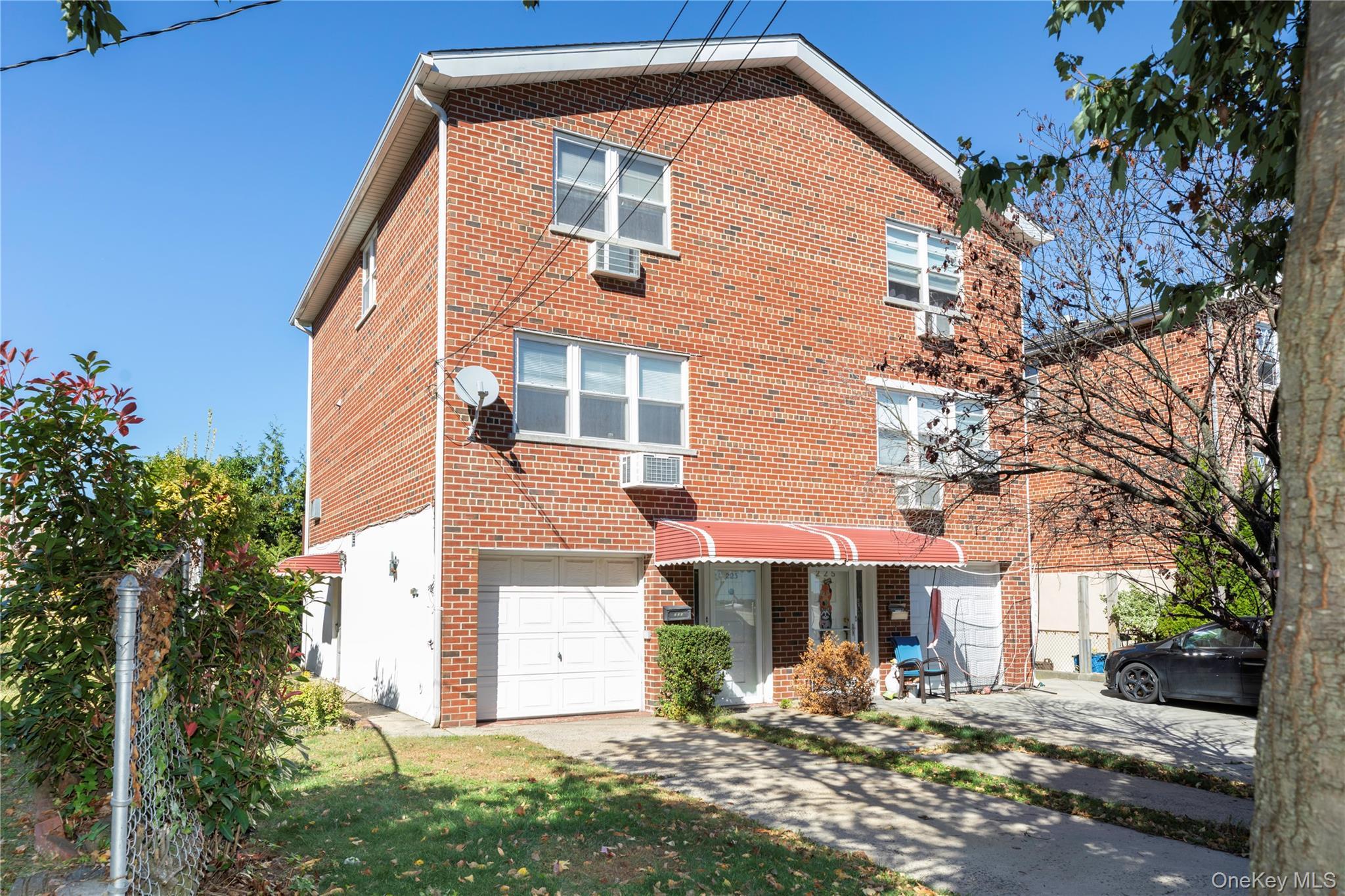 Single Family Ditmars  Bronx, NY 10464, MLS-913352-28