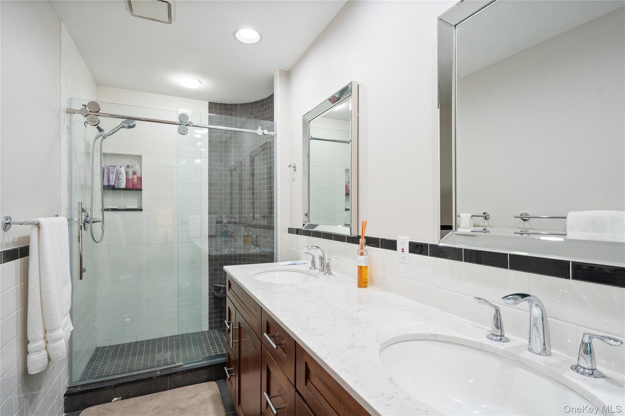 Single Family Peacock Suffolk County, NY 11942, MLS-913359-16