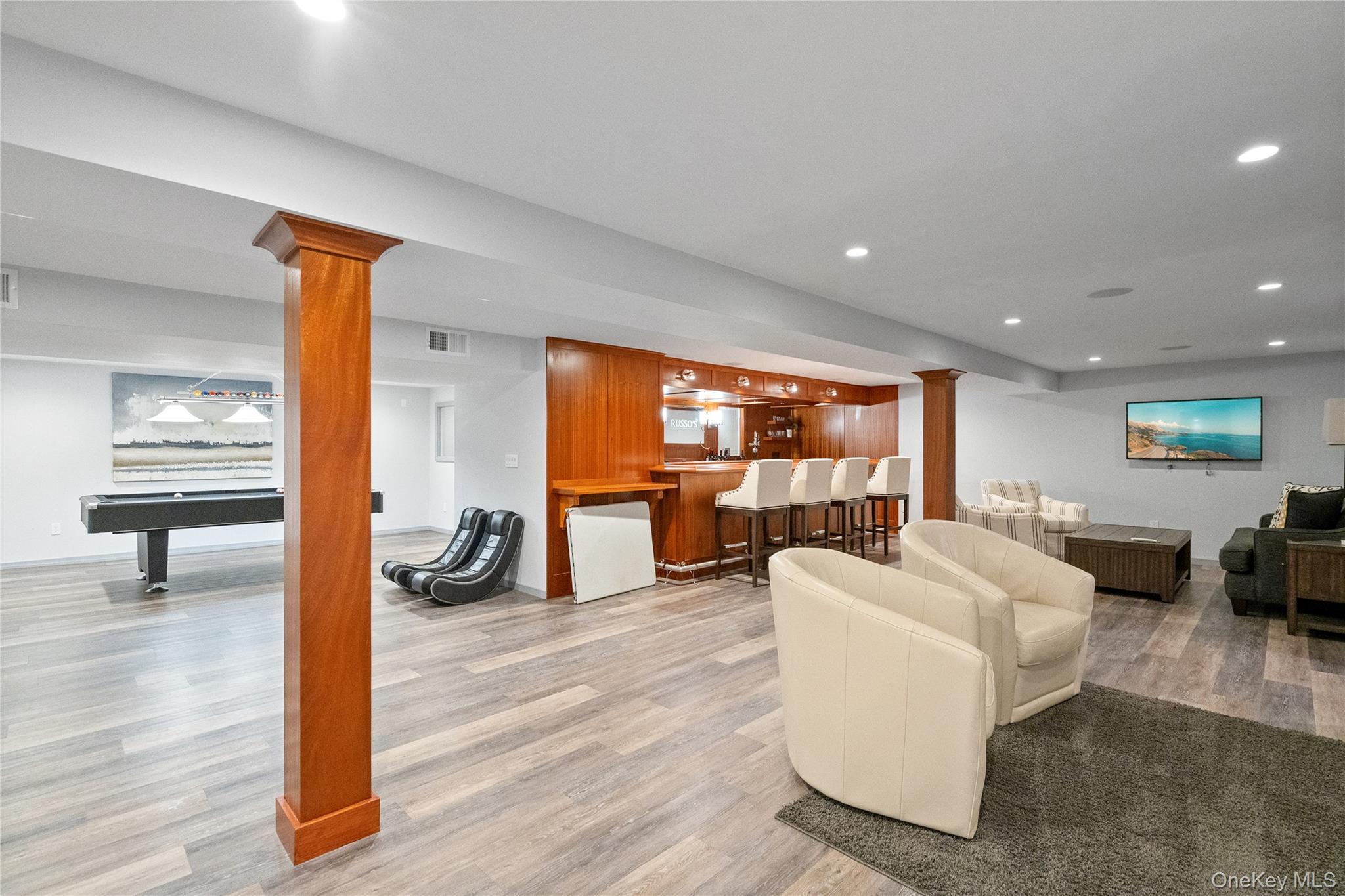 Single Family Peacock Suffolk County, NY 11942, MLS-913359-21