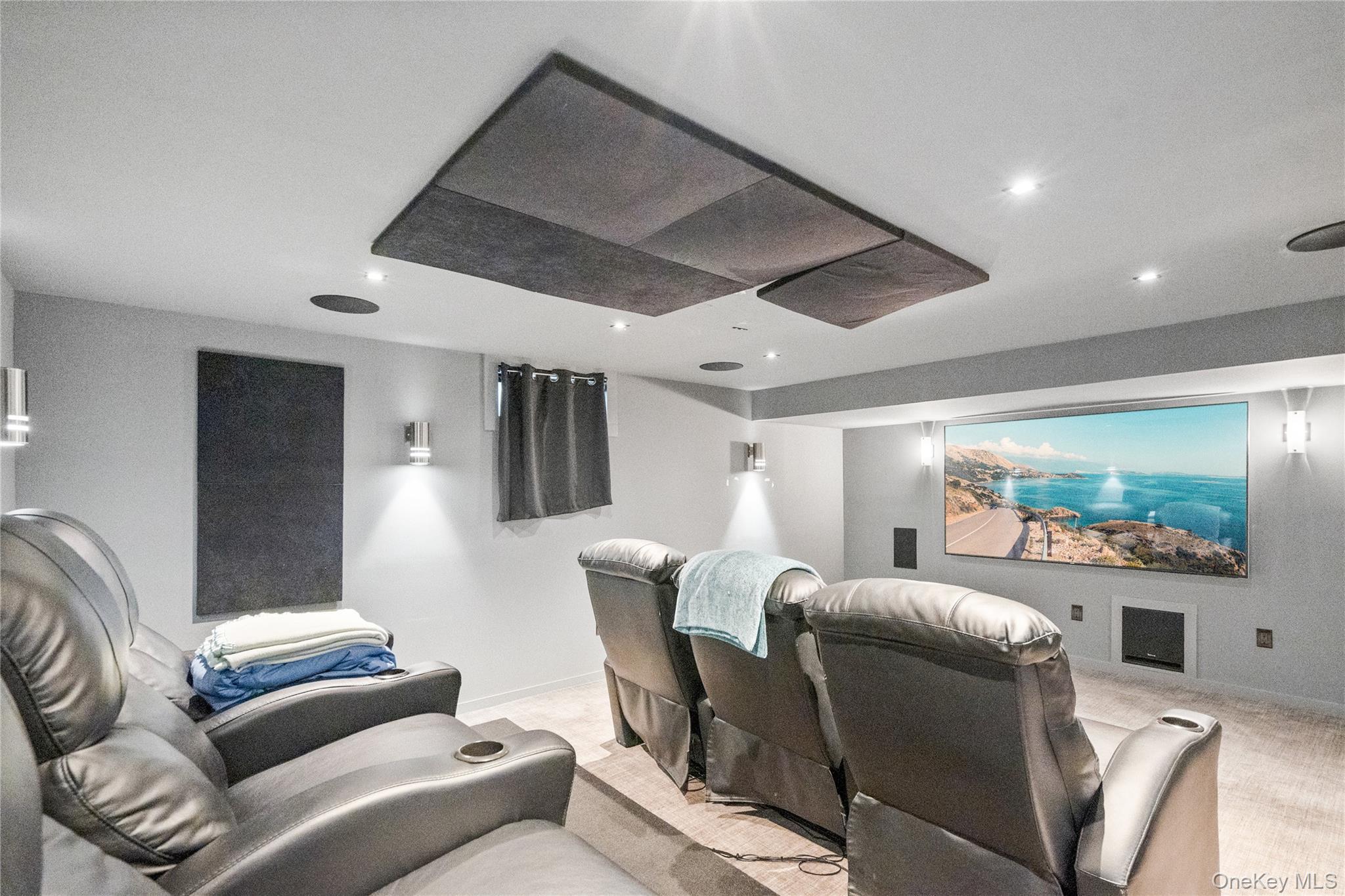 Single Family Peacock Suffolk County, NY 11942, MLS-913359-25