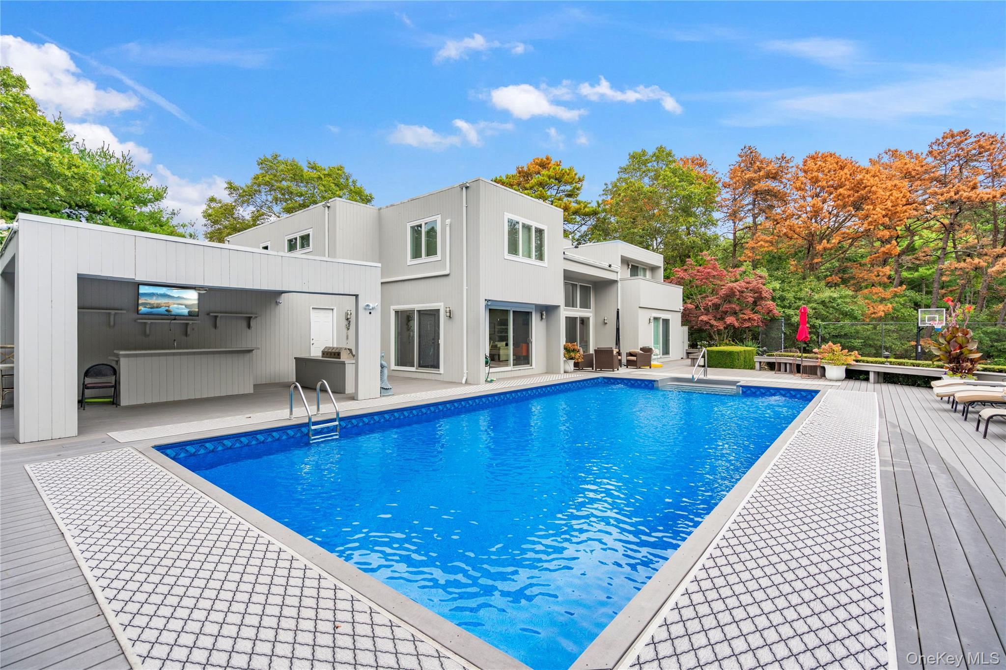 Single Family Peacock Suffolk County, NY 11942, MLS-913359-27