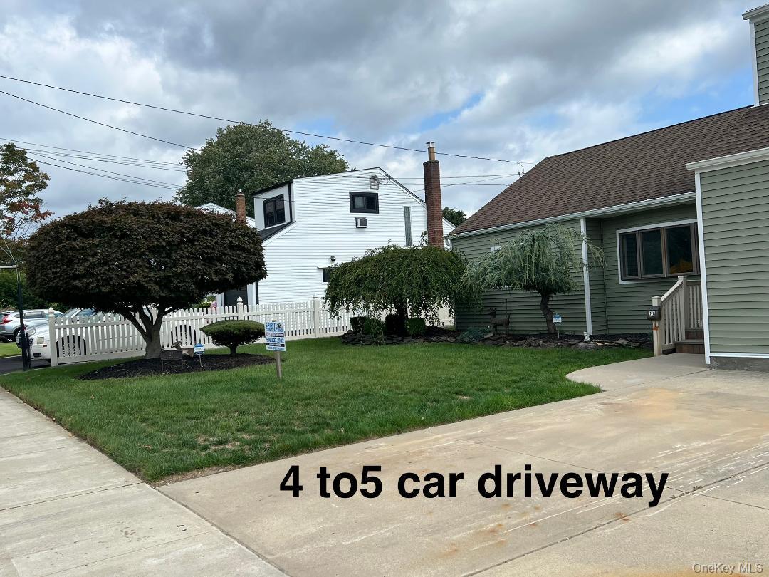 Single Family Taca  Suffolk County, NY 11729, MLS-913383-14