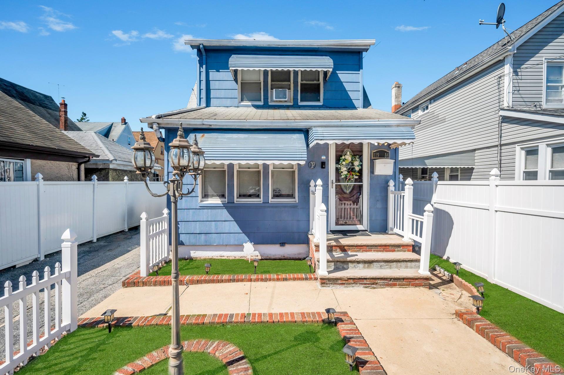 Single Family in New York - 178th  Queens, NY 11434
