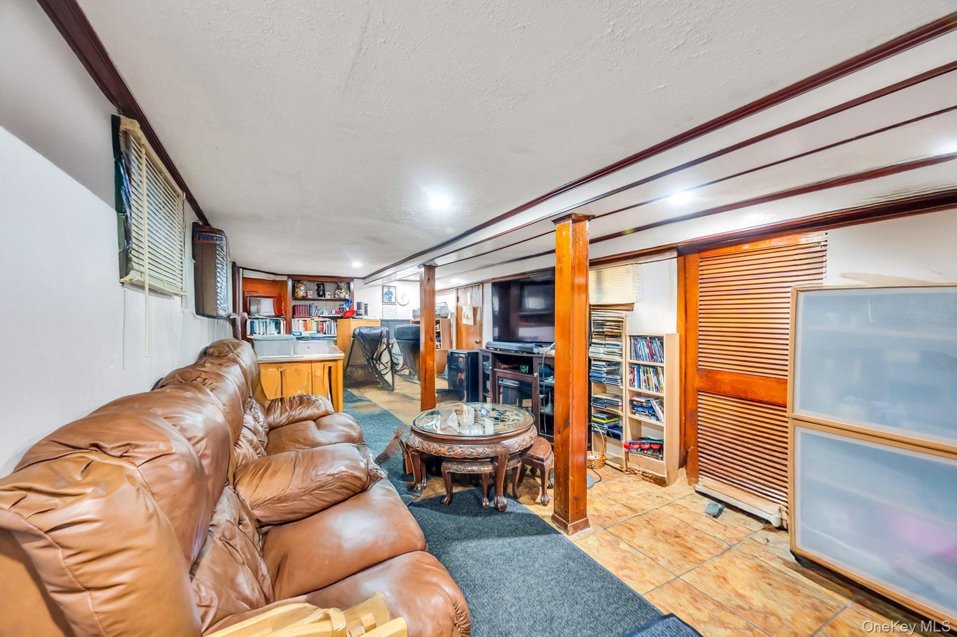 Single Family 178th  Queens, NY 11434, MLS-913384-25