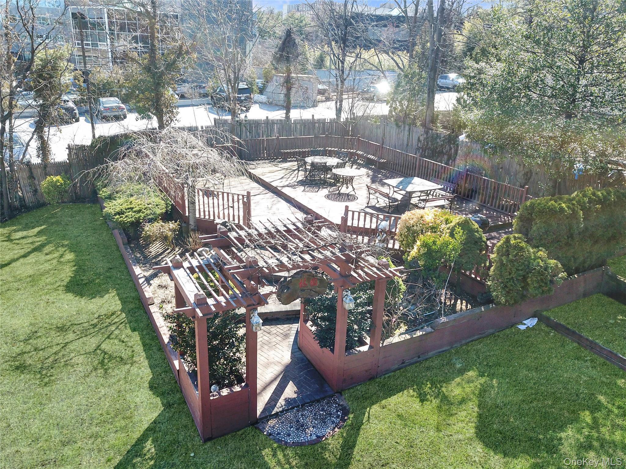 Single Family Valley View Nassau County, NY 11021, MLS-913408-16