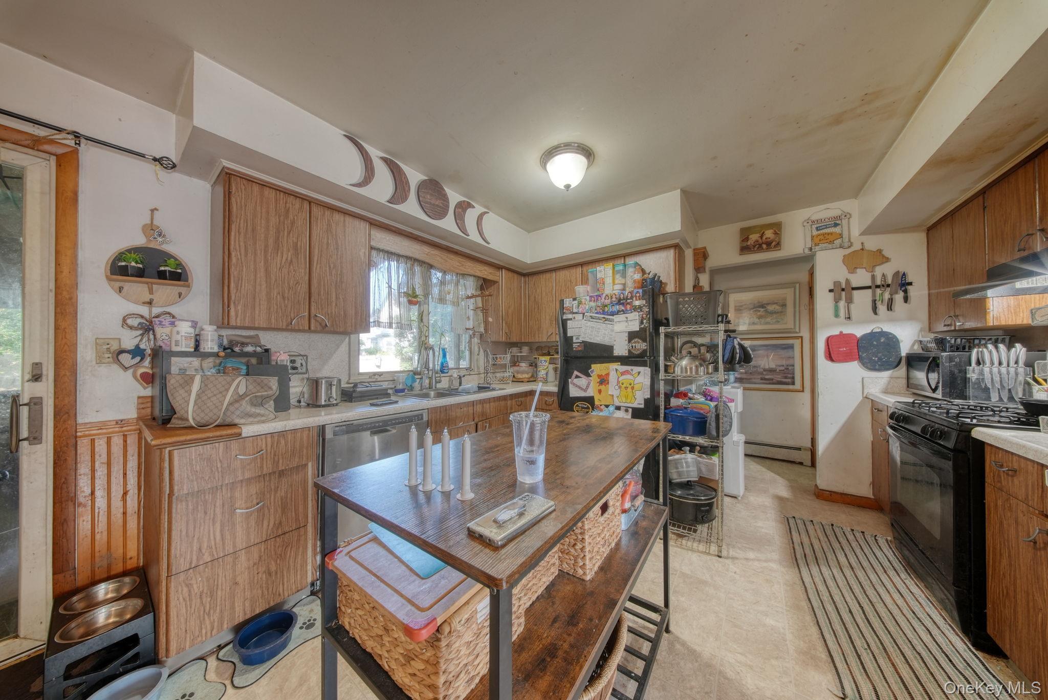 Single Family Charles  Orange County, NY 12549, MLS-913420-5