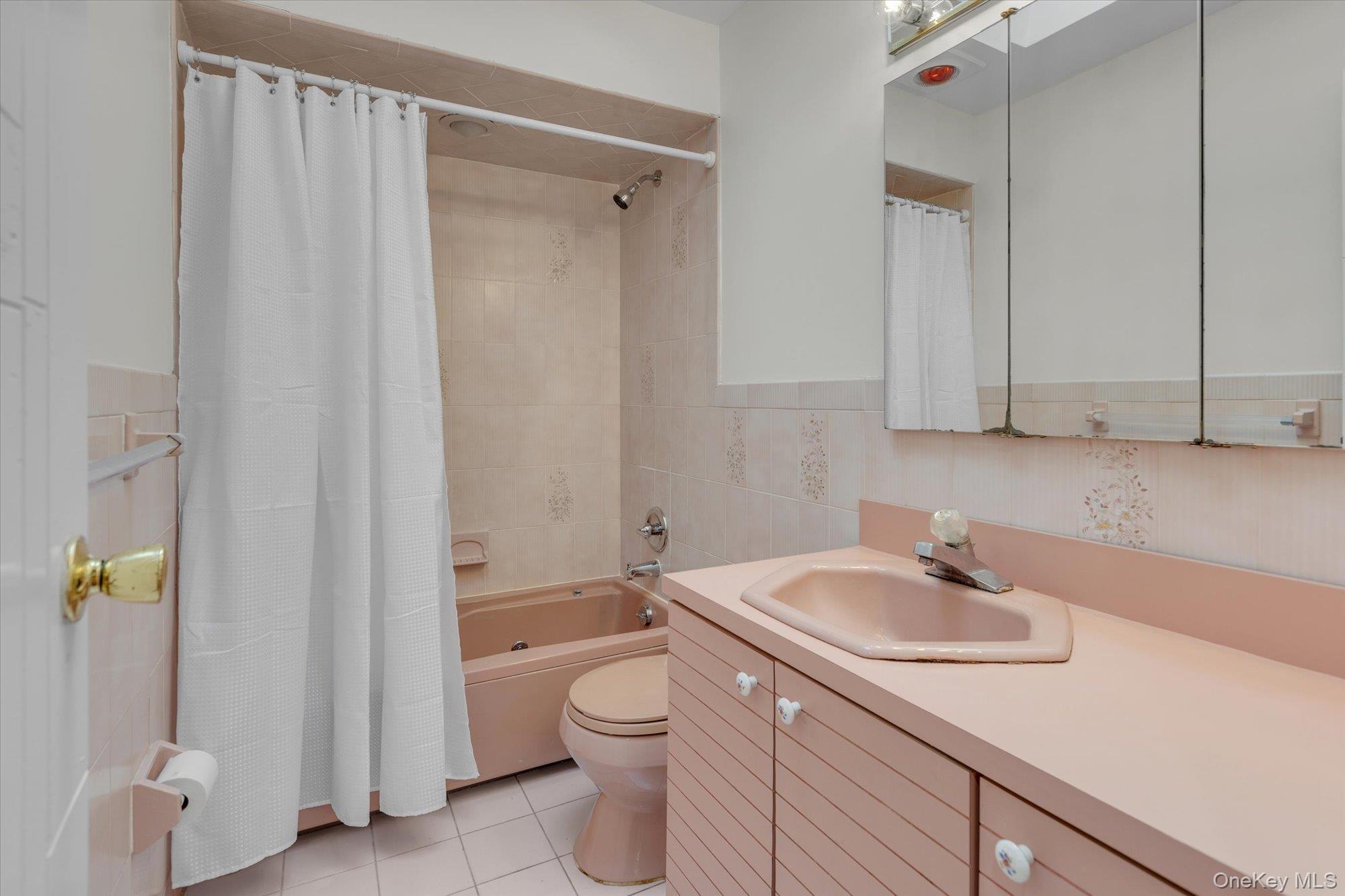 Single Family Salem  Suffolk County, NY 11788, MLS-913437-17