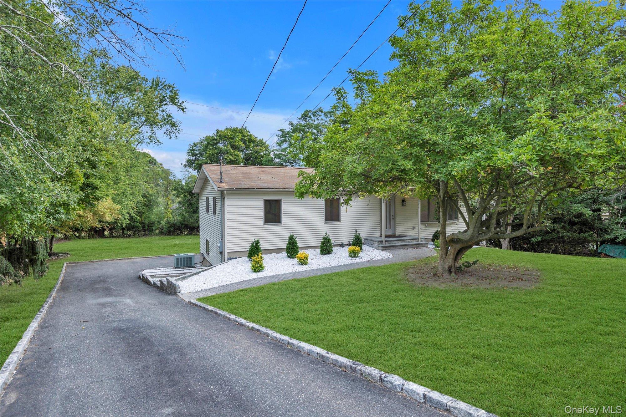 Single Family Salem  Suffolk County, NY 11788, MLS-913437-2