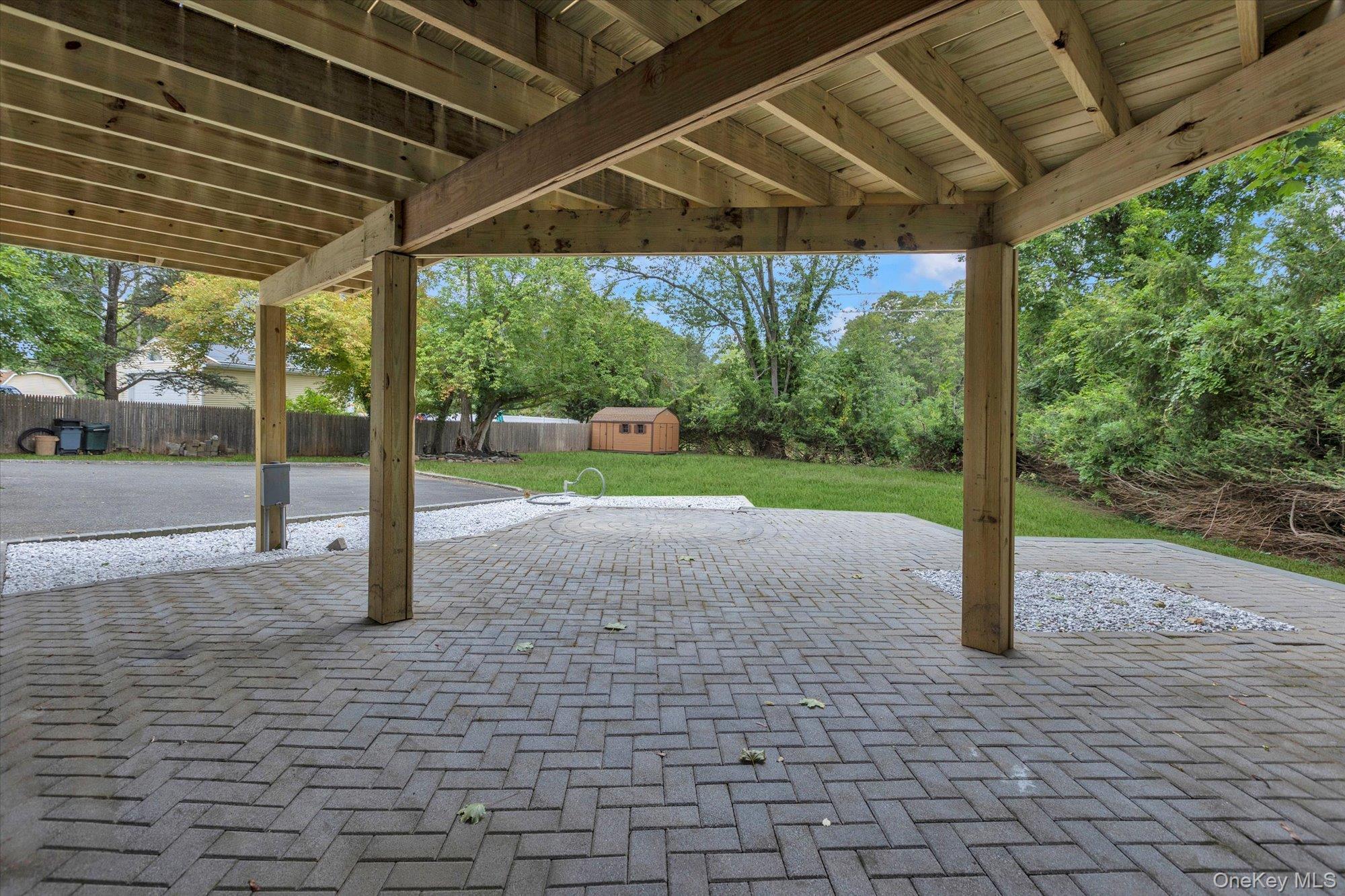 Single Family Salem  Suffolk County, NY 11788, MLS-913437-27