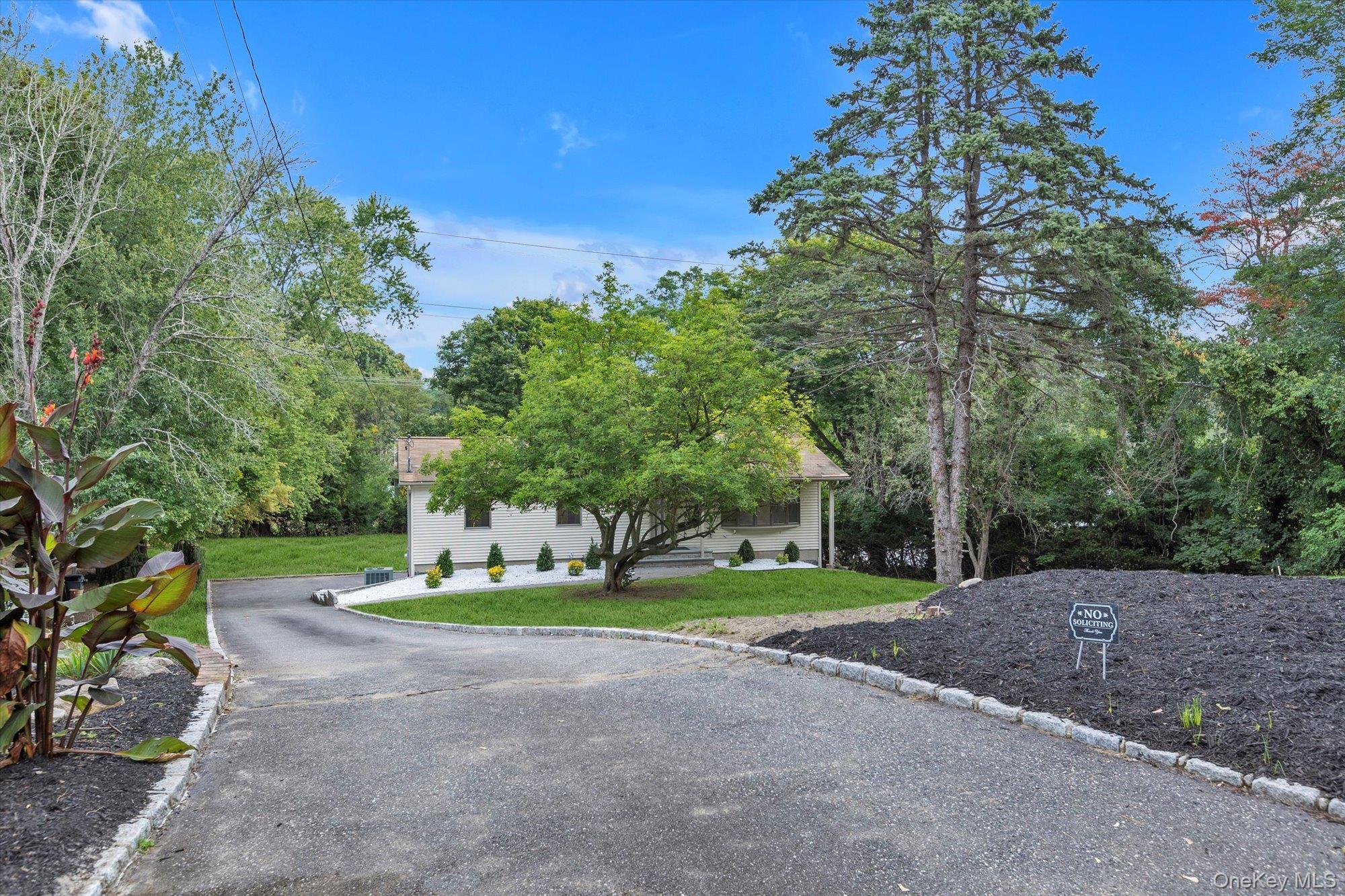 Single Family Salem  Suffolk County, NY 11788, MLS-913437-3