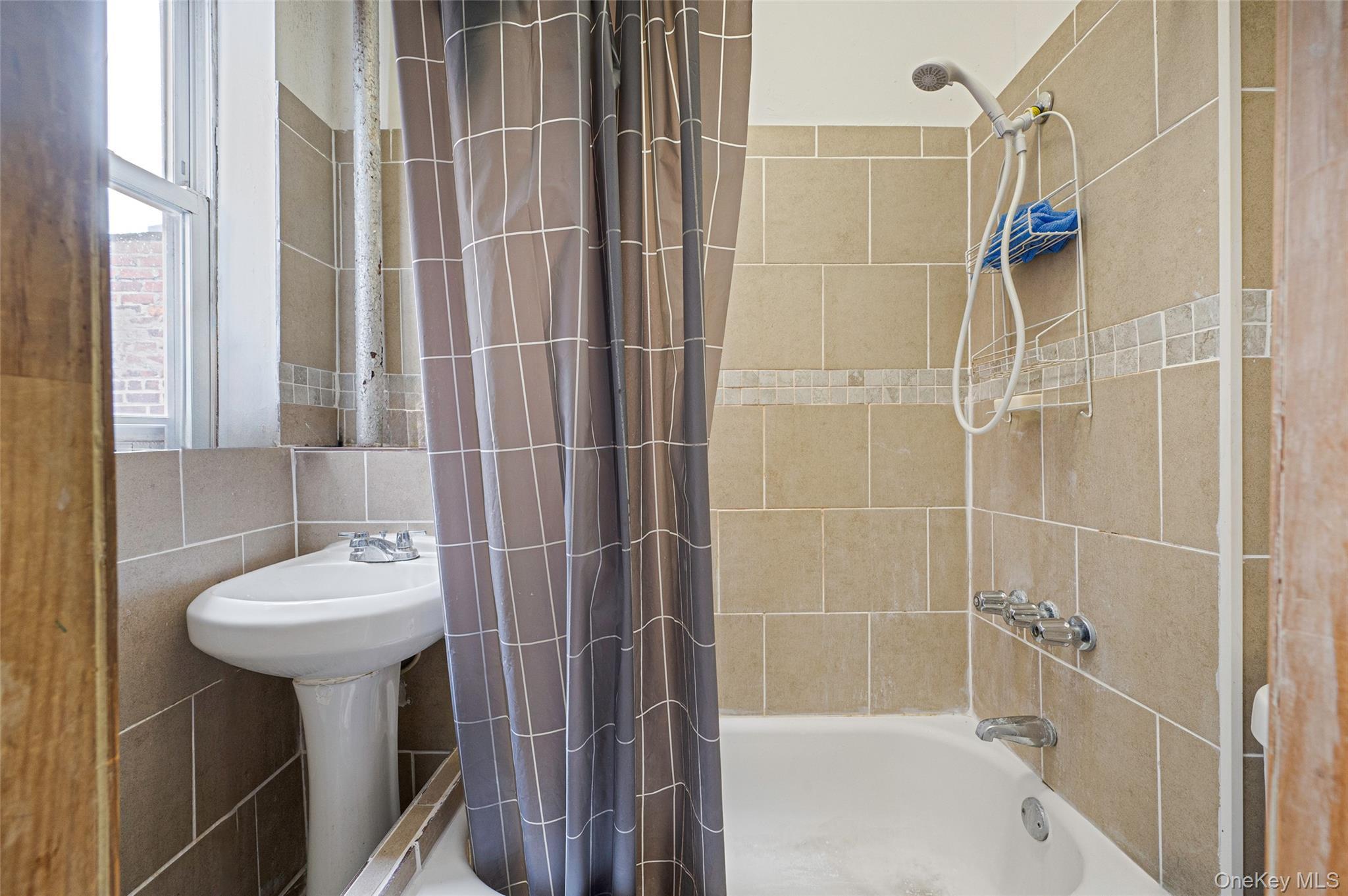 Commercial Sale Bergen  Brooklyn, NY 11217, MLS-913438-16