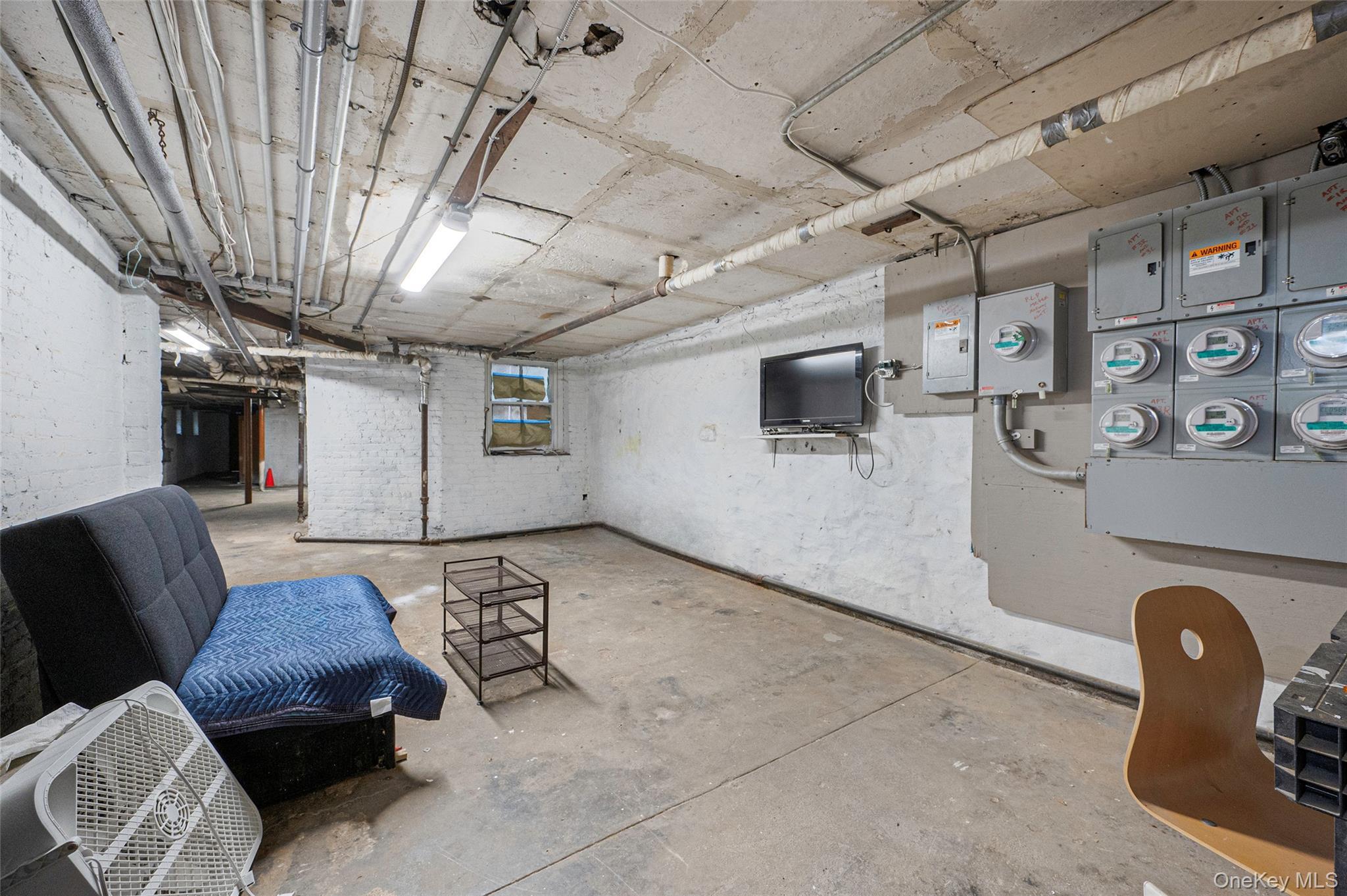 Commercial Sale Bergen  Brooklyn, NY 11217, MLS-913438-34