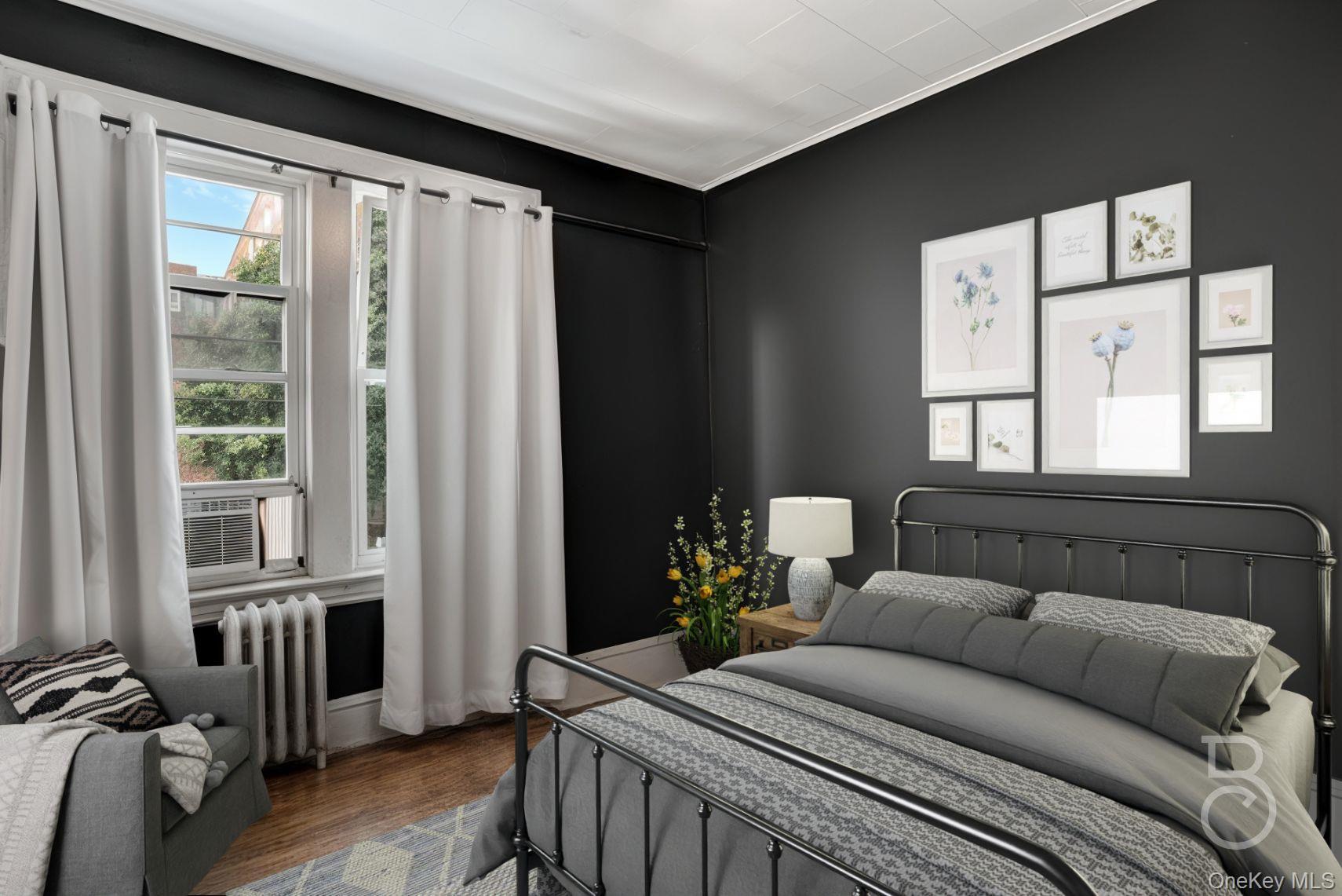 Single Family 20th Queens, NY 11105, MLS-913454-12