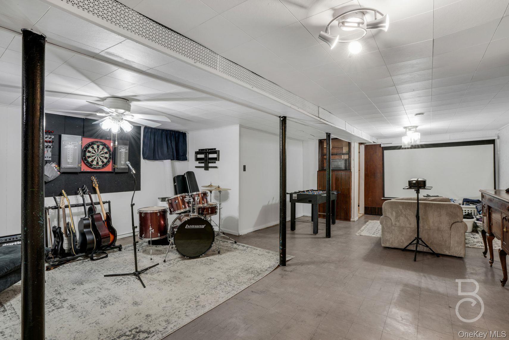 Single Family 20th Queens, NY 11105, MLS-913454-14