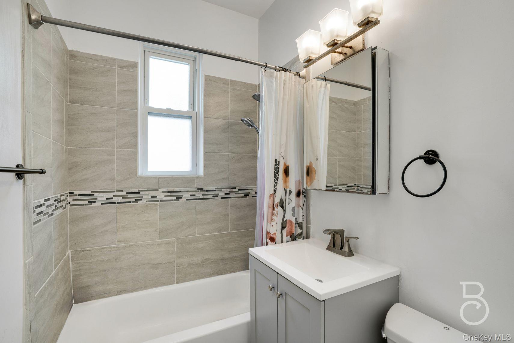 Single Family 20th Queens, NY 11105, MLS-913454-5