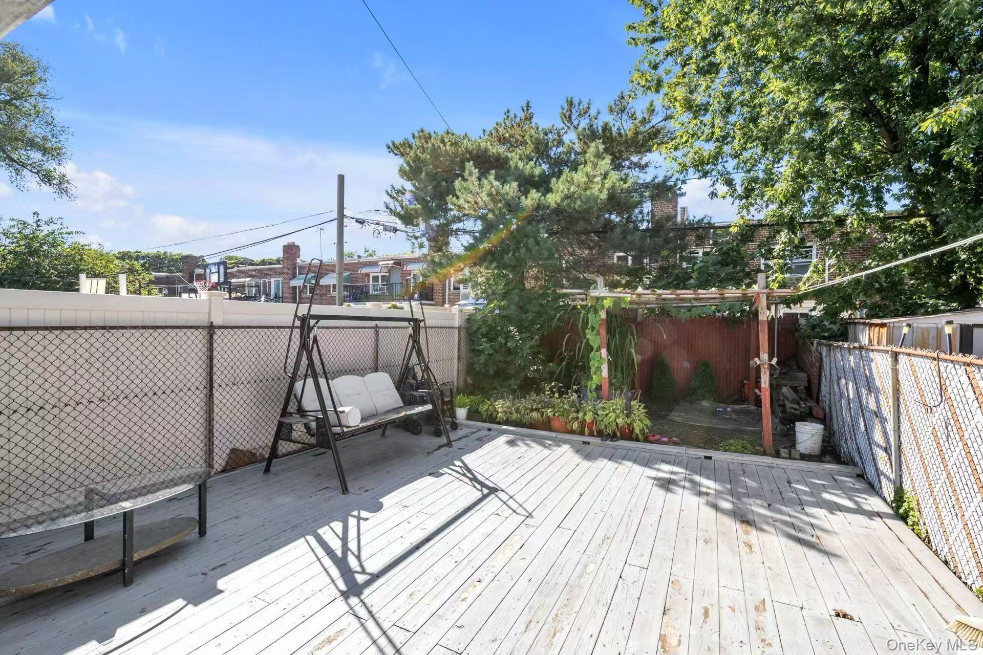 Single Family Centreville  Queens, NY 11417, MLS-913455-13