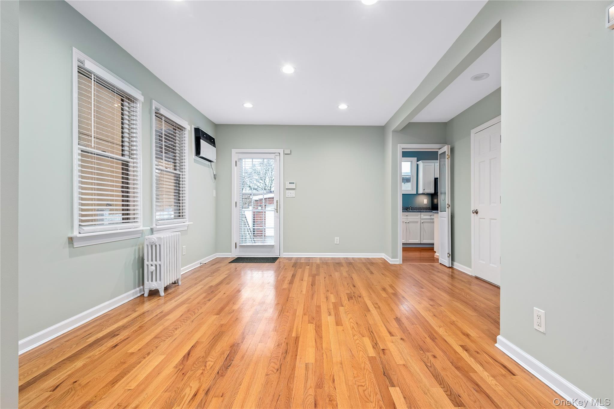 Single Family Aubrey  Queens, NY 11385, MLS-913481-19