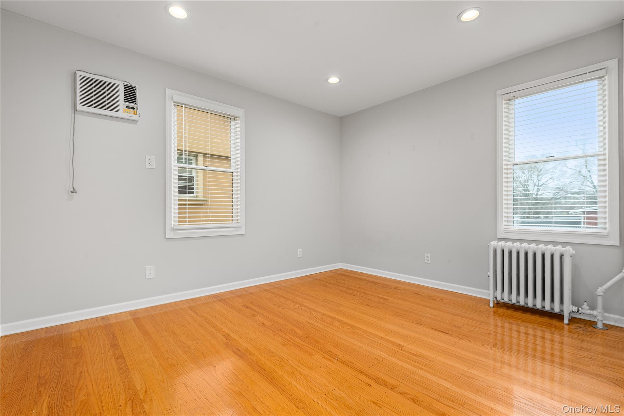 Single Family Aubrey  Queens, NY 11385, MLS-913481-28