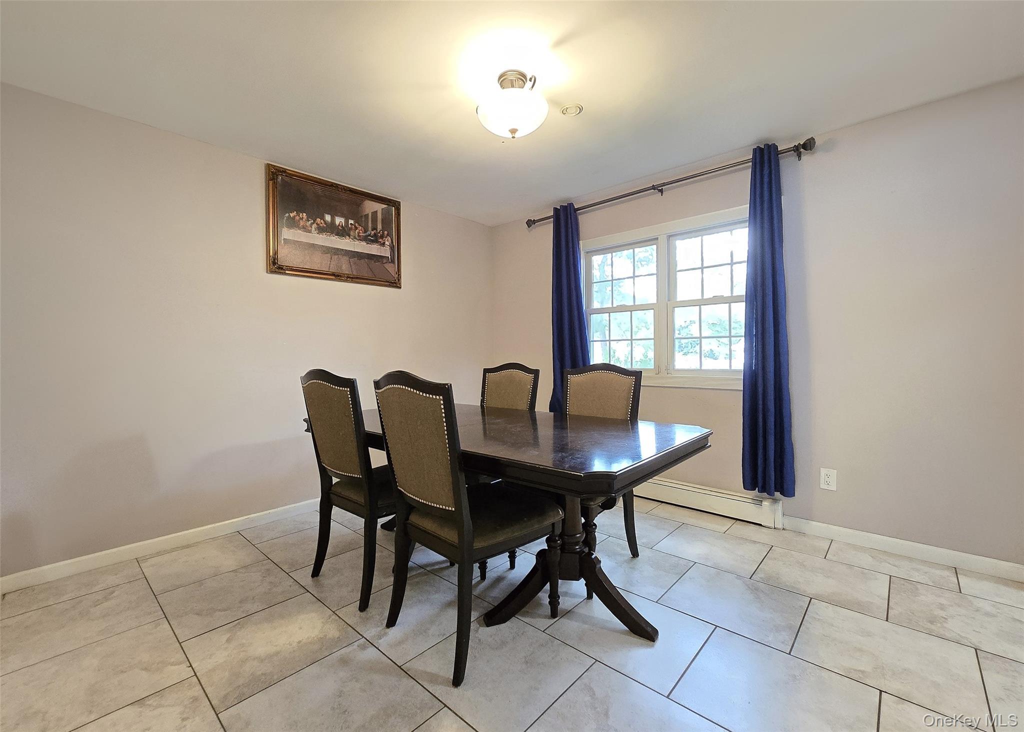 Single Family Hyde  Suffolk County, NY 11727, MLS-913493-5