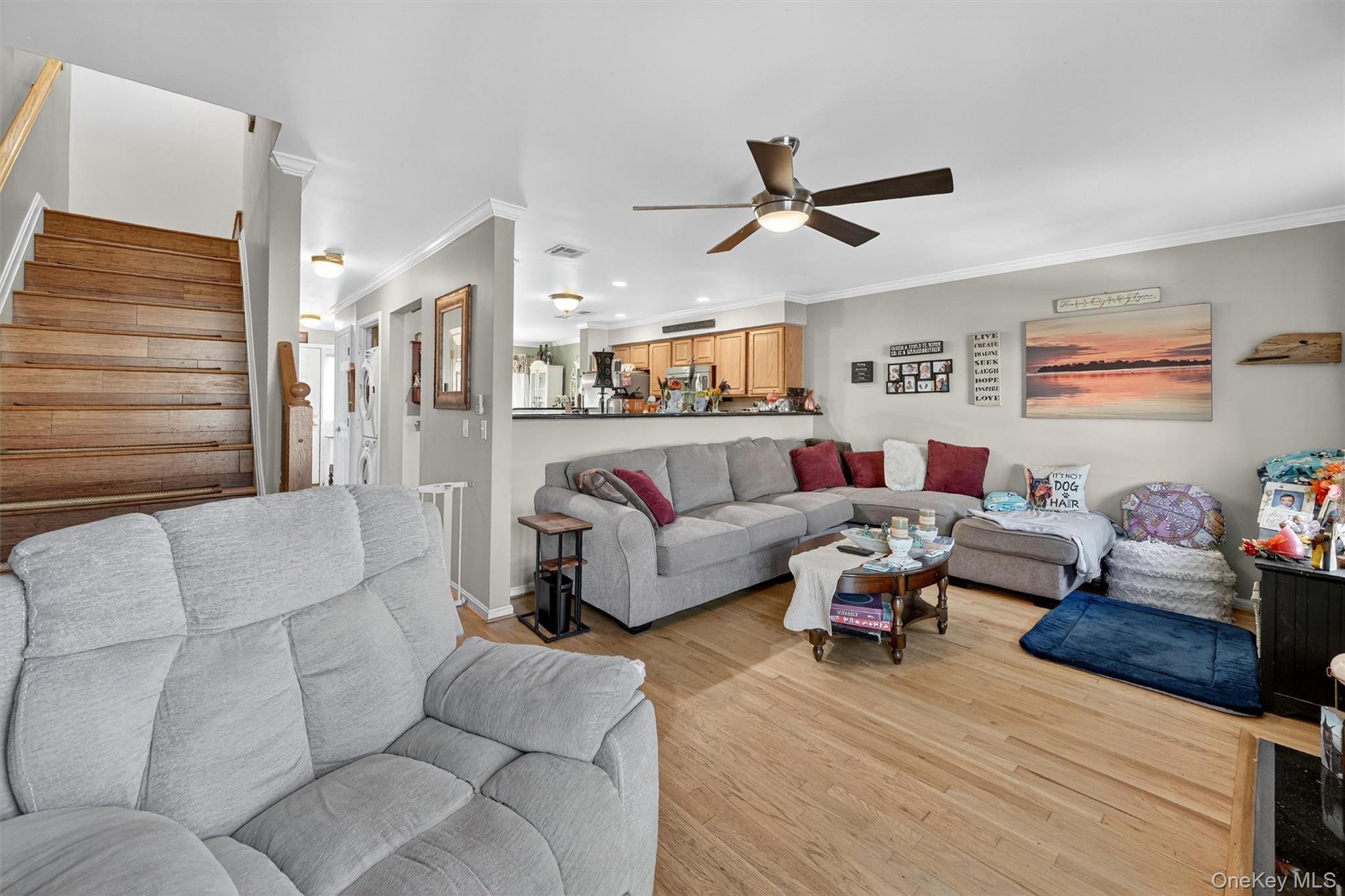 Single Family Minnieford  Bronx, NY 10464, MLS-913500-21