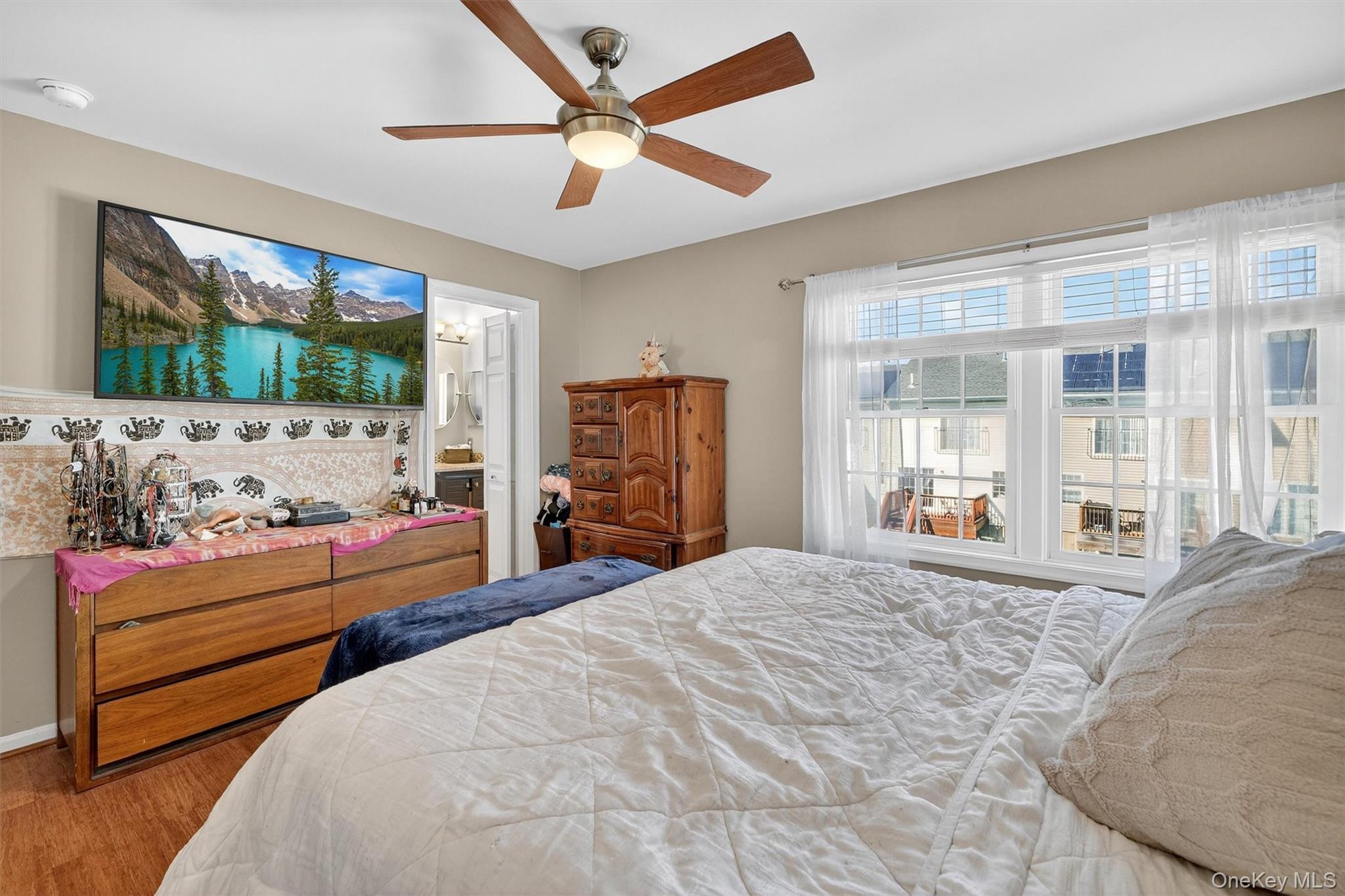 Single Family Minnieford  Bronx, NY 10464, MLS-913500-27