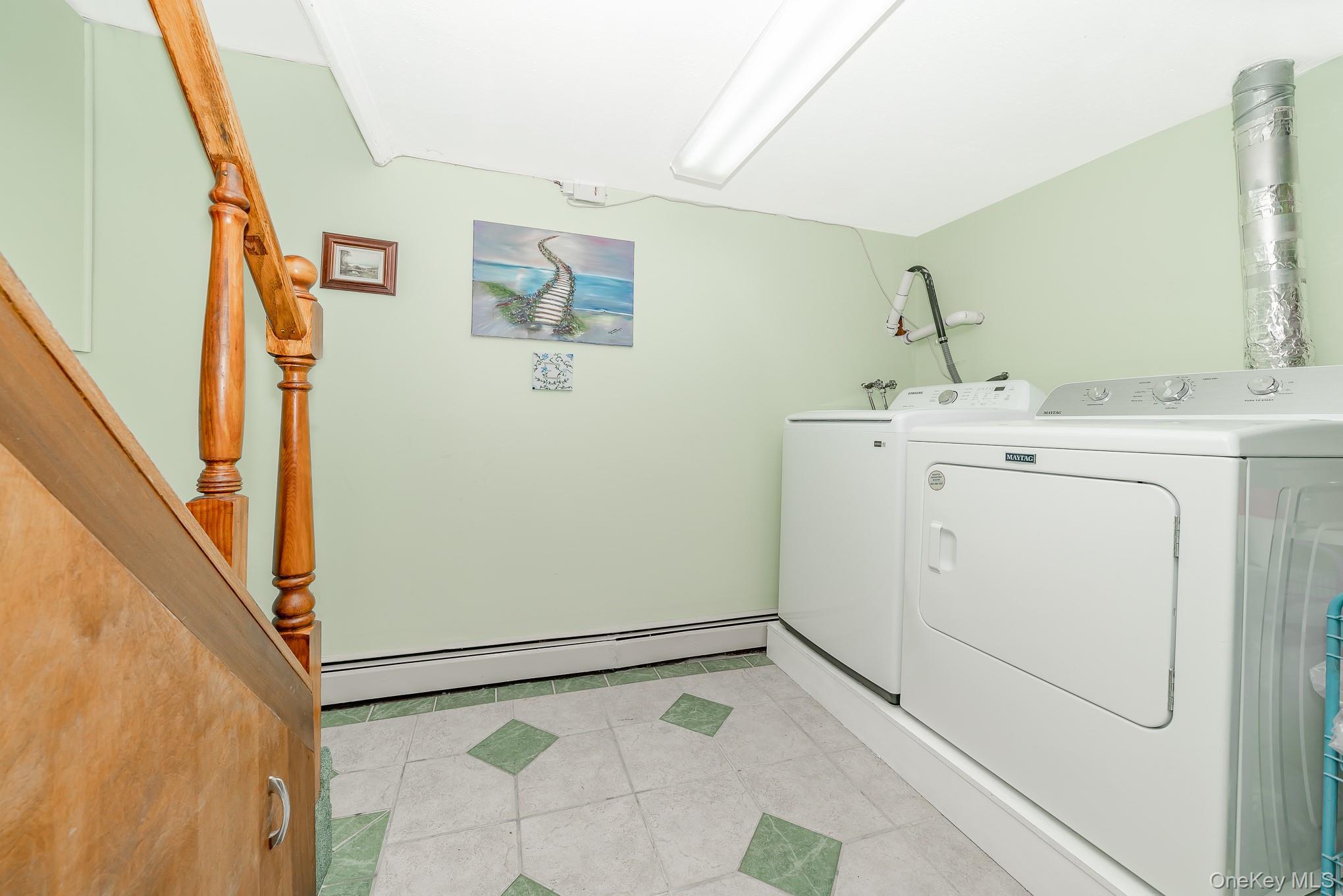 Single Family Roanoke Nassau County, NY 11783, MLS-913508-20