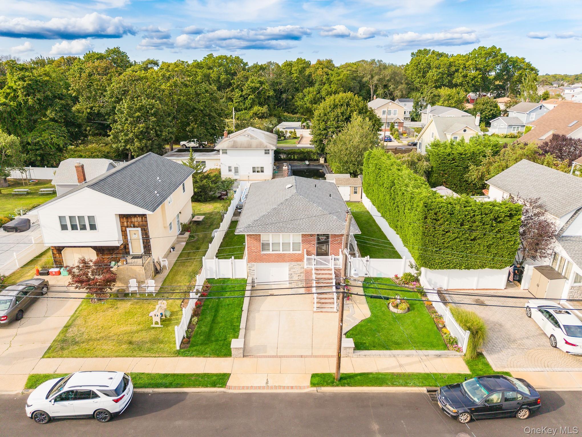 Single Family Roanoke Nassau County, NY 11783, MLS-913508-28