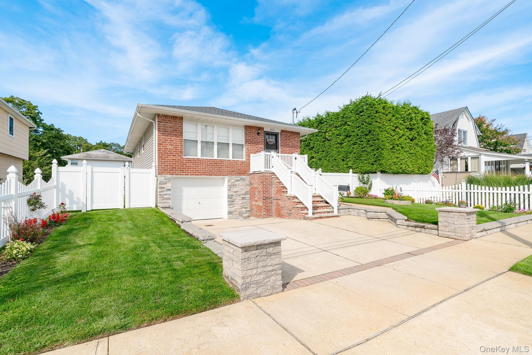 Single Family Roanoke Nassau County, NY 11783, MLS-913508-3