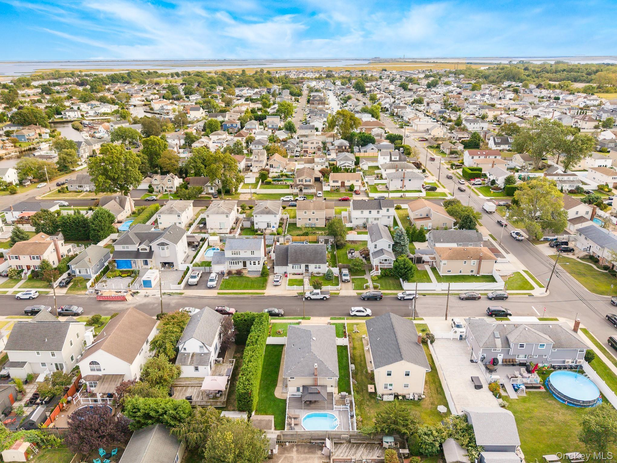 Single Family Roanoke Nassau County, NY 11783, MLS-913508-31