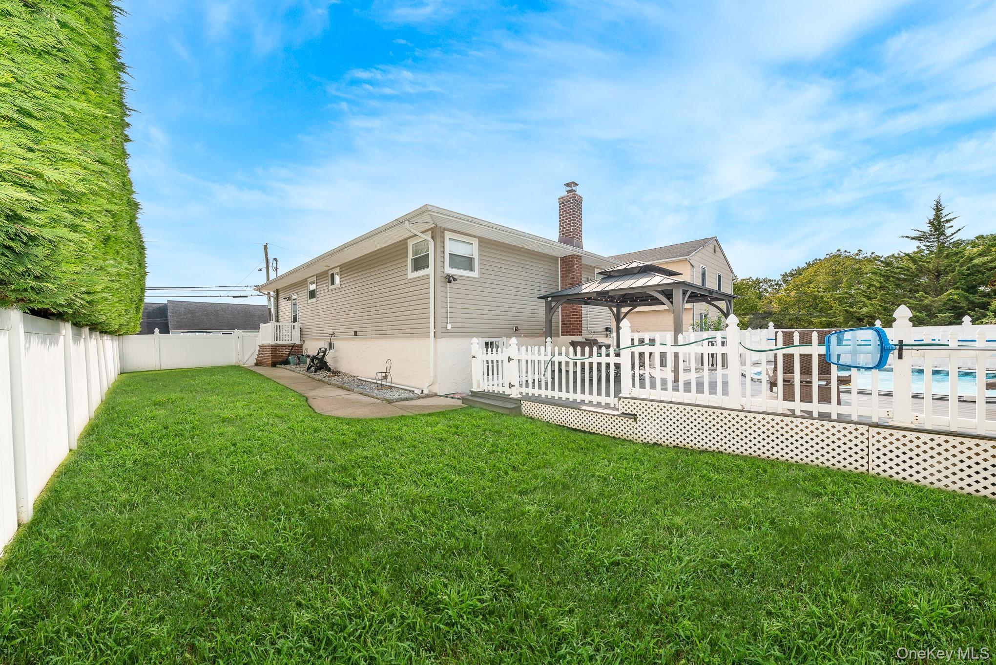 Single Family Roanoke Nassau County, NY 11783, MLS-913508-4